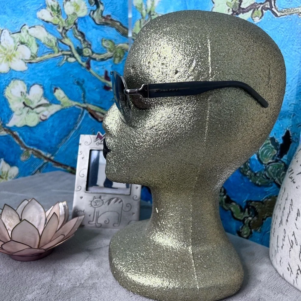 Burberry Black and gray marbled aviator, sunglasses.